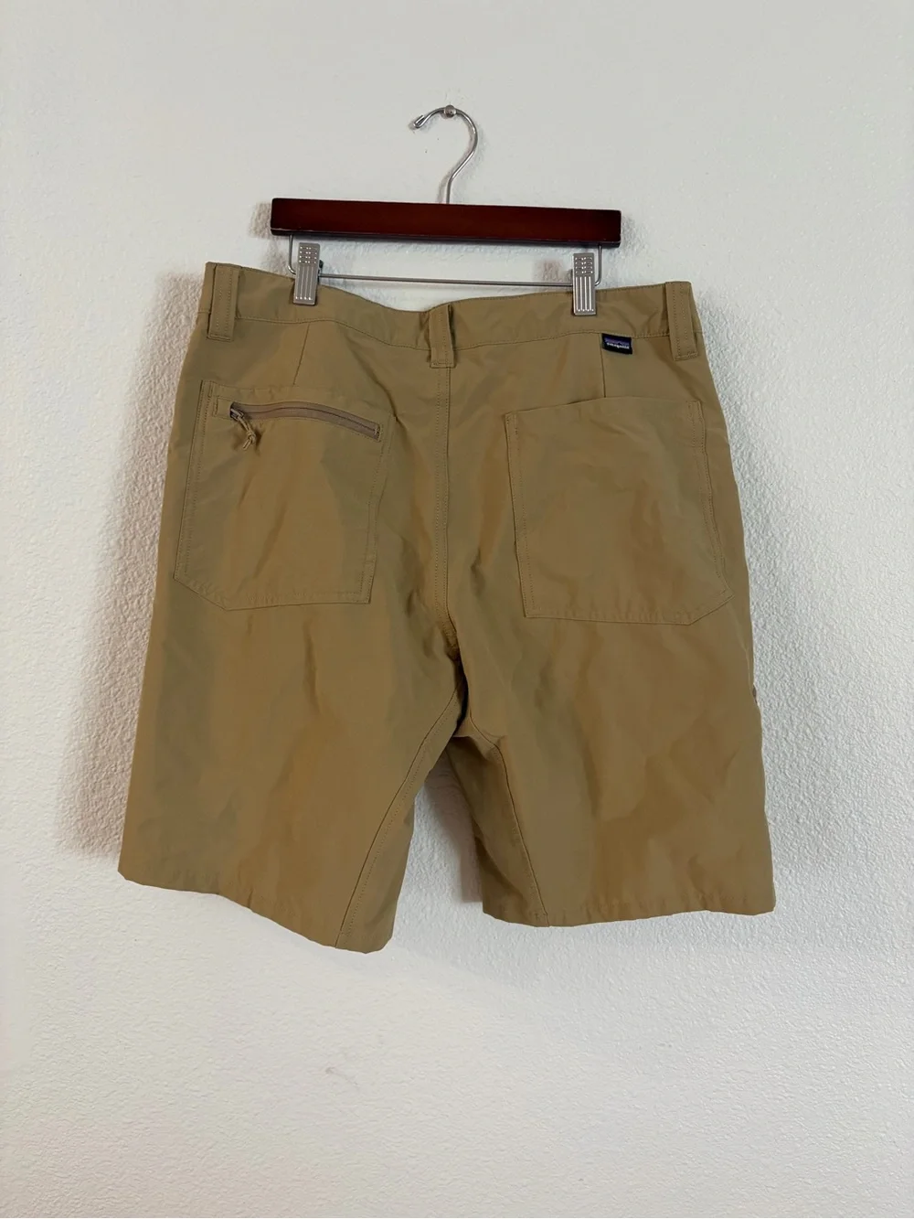 Patagonia hiking shorts men’s size 32